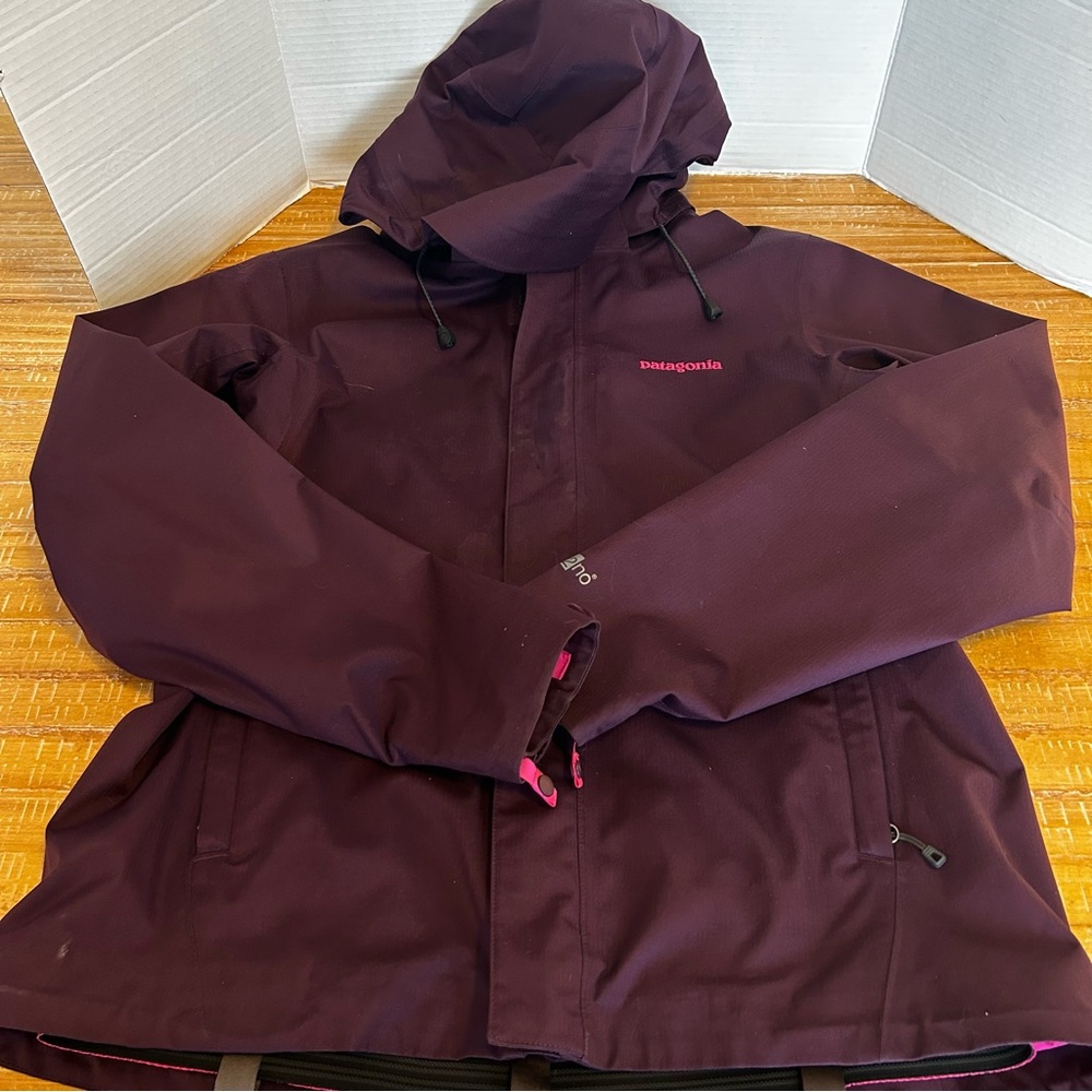 Patagonia Burgundy jacket for women in a size large.